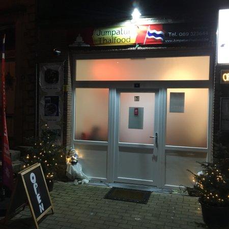 Jumpatun Thai Food