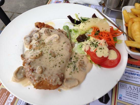 Grand Cafe C'est la Vie